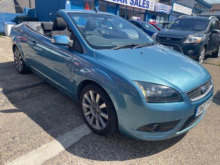 FORD FOCUS 2.0 CC-2